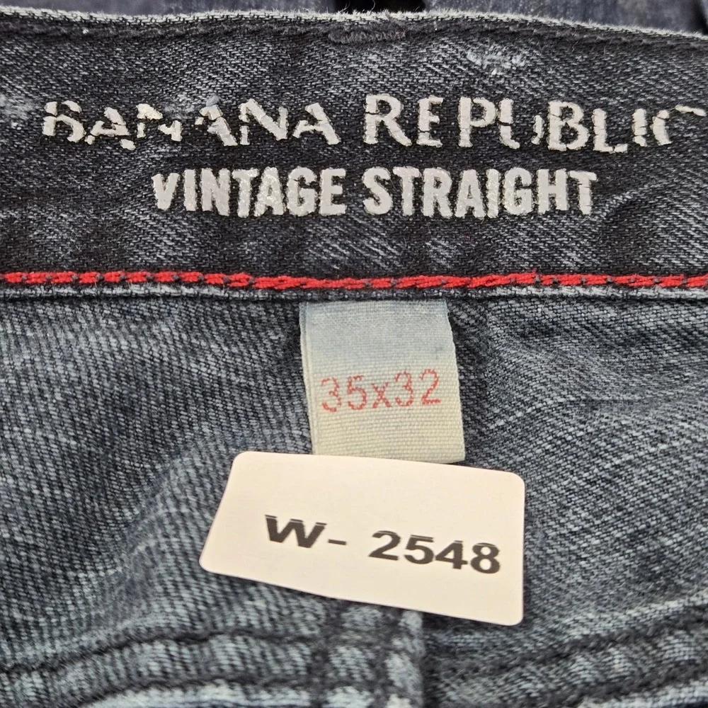 Banana Republic *** holes